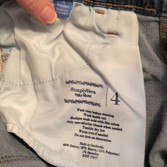 Simply Vera Wang low rise stretch boot cut jeans, size 4 - Picture 2 of 4